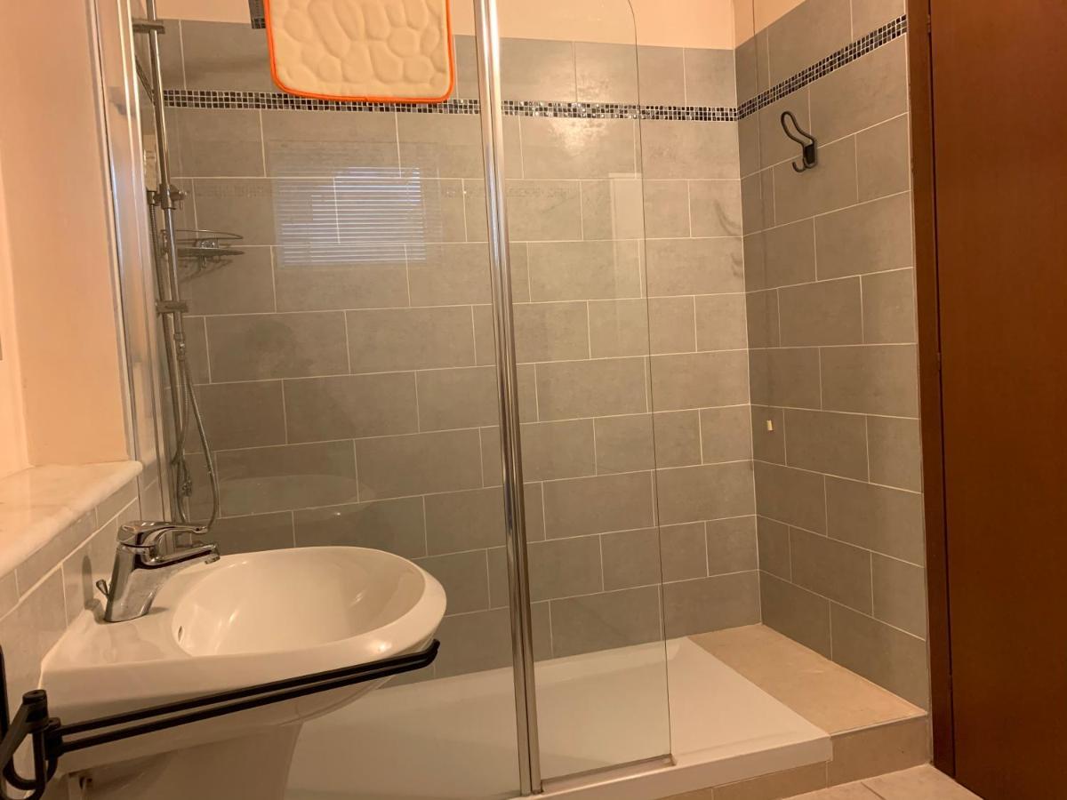 Colombare Suite - Italian Homing Sirmione Bagian luar foto