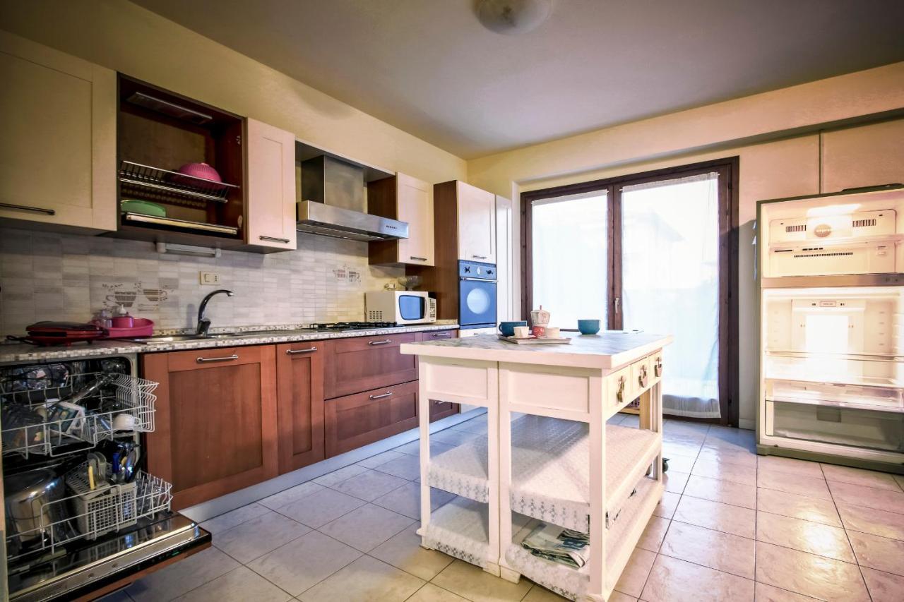 Colombare Suite - Italian Homing Sirmione Bagian luar foto